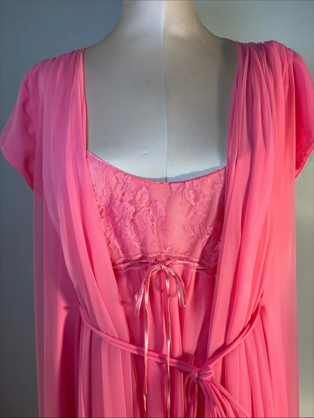 Lucie Ann Layered Pink Chiffon Peignoir Set with Pom Accents! Rare find! Sz M